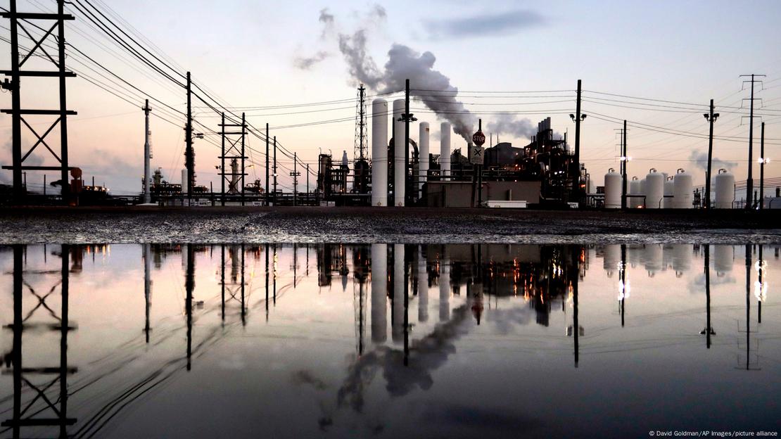 Texas is a major oil state and the incoming President Trump has vowed to expand US fossil fuel production during his second termImage: David Goldman/AP Images/picture alliance