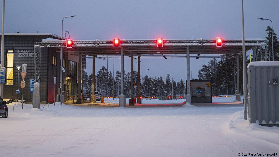 Closure of Finnish-Russian border sparks protest – DW – 12/08/2023 - Vimarsana News