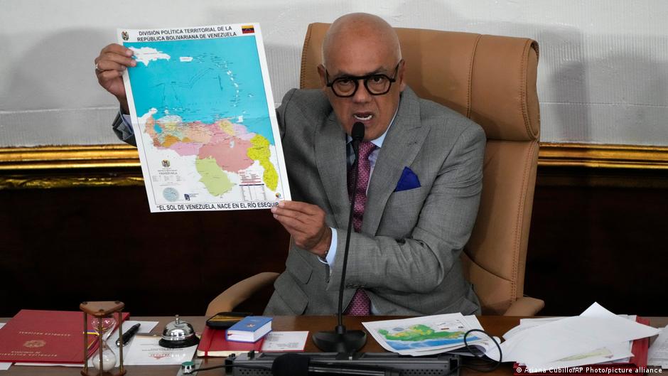 Venezuela "no acatará" el fallo que emane de la CIJ sobre el Esequibo, afirma canciller