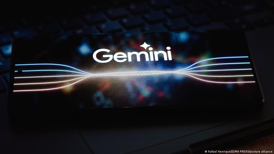Google lanza Gemini 3, su IA "más inteligente" y multimodal, para competir con OpenAI