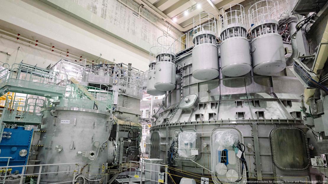 Los tokamaks son reactores toroidales que figuran entre los principales aspirantes a convertirse en las primeras centrales de fusión comercialmente viables.