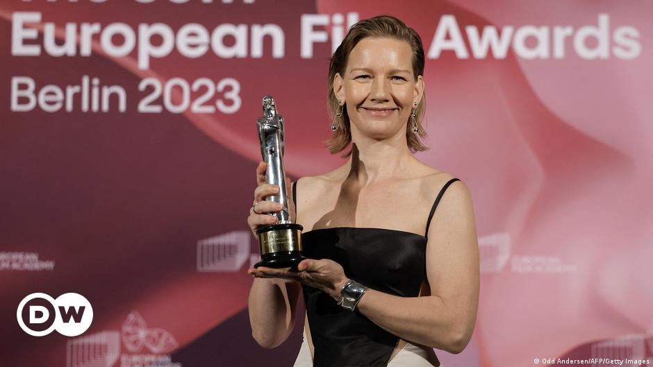 ‘Anatomy of a Fall’ cleans up at European Movie Awards – DW – 12/10/2023