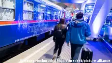 ABD0092_20210524 - WIEN - ÖSTERREICH: Ein Nightjet Zug nach Amsterdam am Montag, 24. Mai 2021, im Rahmen eines Medientermins der ÖBB Start für den neuen Nightjet nach Amsterdam am Hauptbahnhof in Wien. - FOTO: APA/GEORG HOCHMUTH - 20210524_PD5293
