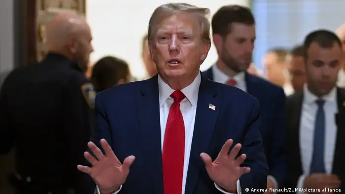 美国科罗拉多州最高法院裁定特朗普因在2021年1月6日美国国会大厦骚乱事件中的所作所为而丧失了参加在科罗拉多州的2024年总统大选初选的资格