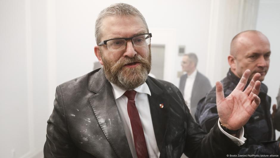 „FAZ” o Grzegorzu Braunie: pogardza UE, homoseksualistami i Żydami