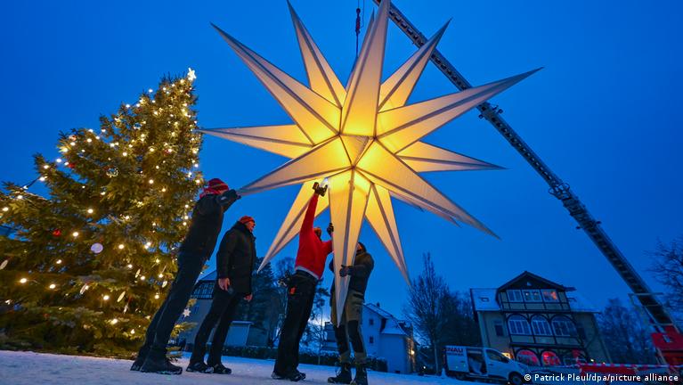 Herrnhuter Sterne - Weihnachtsdekoration aus Sachsen