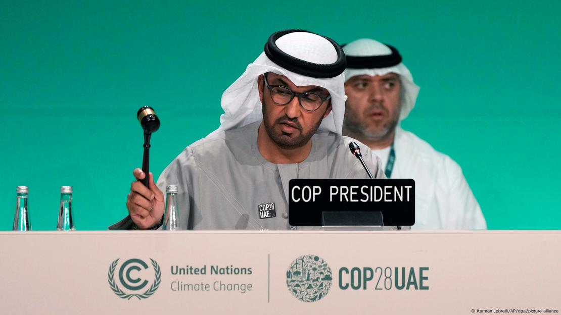 Last year's COP was hosted by oil state United Arab EmiratesImage: Kamran Jebreili/AP/dpa/picture alliance