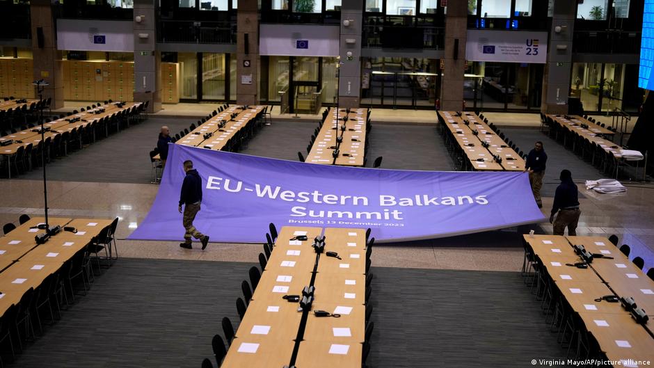EU wants closer ties to Western Balkans but expects reform – DW – 12/13/2023 - Vimarsana News