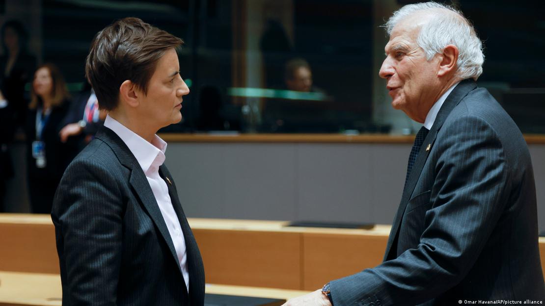 Kryeministrja e Serbisë, Anna Brnabic dhe i ngarkuari i BE-së për politikë të jashtme dhe sigurisë, Josep Borrell