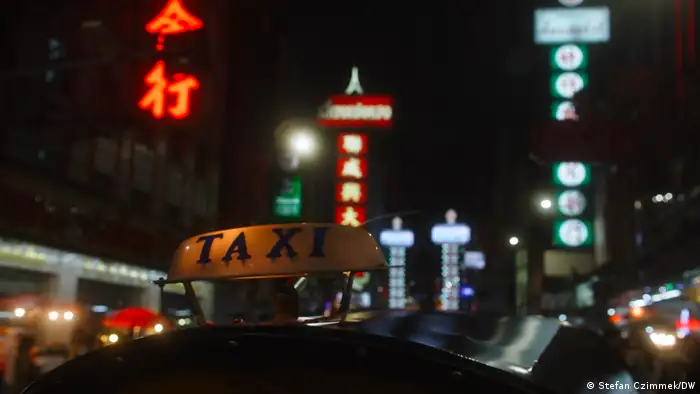 许多受害者原先皆以为自己是到泰国工作,落地后才被人蛇哄骗至缅甸。图为泰国曼谷的中国城。