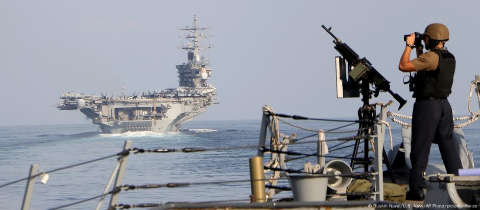 Navio de guerra americano no Mar Vermelho: EUA criaram força-tarefa naval para tentar dar fim a ataques na área