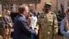 Le ministre allemand de la coopération Boris Pistorius saluant le général Salifou Modi du Niger. Le ministre allemand de la coopération Boris Pistorius saluant le général Salifou Modi du Niger.