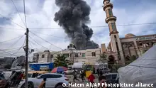 20/12/2023Smoke rises following an Israeli bombardment on Rafah, southern Gaza Strip, Wednesday, Dec. 20, 2023. (AP Photo/Fatima Shbair)