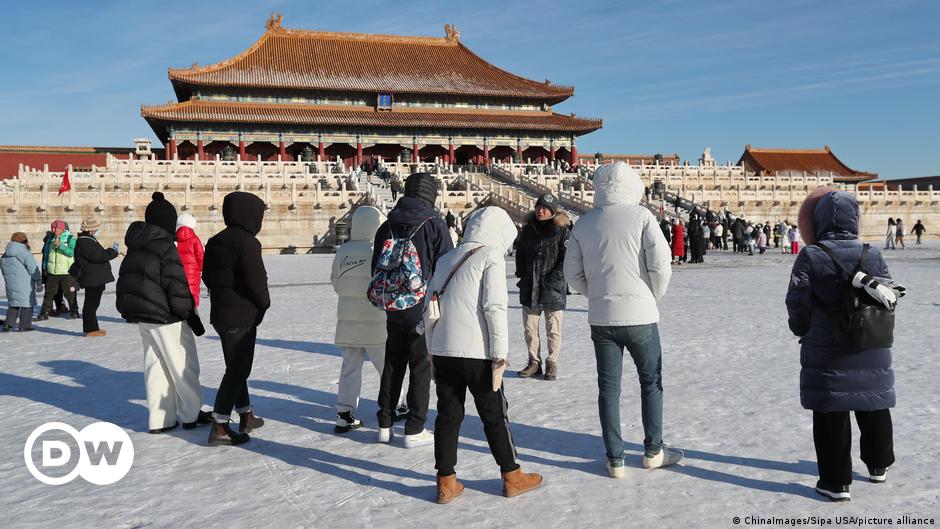 北京打破12月最冷纪录 – DW – 12/25/2023