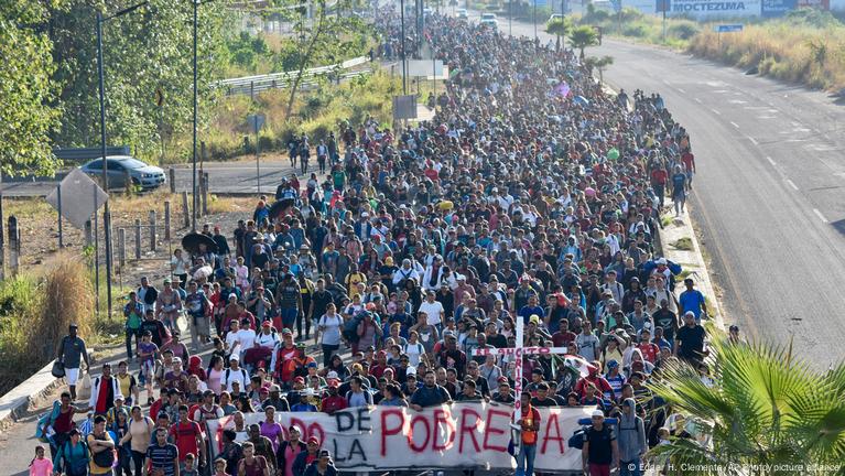 Migrant caravan 6 000 strong headed for US border