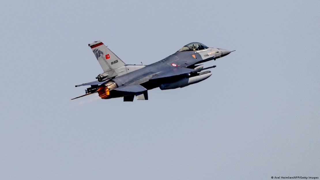 Türk Silahlı Kuvvetleri'ne ait F-16 savaş uçağı