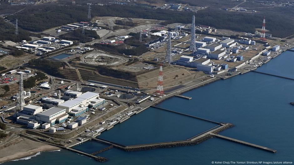 Japan allows world's biggest nuclear plant to restart