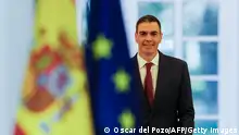27/12/2023**Spain's Prime Minister Pedro Sanchez arrives to give a press conference at La Moncloa Palace in Madrid on December 27, 2023 following the last cabinet meeting of the year and prior leaving for an official visit to Iraq. (Photo by OSCAR DEL POZO / AFP) (Photo by OSCAR DEL POZO/AFP via Getty Images)
