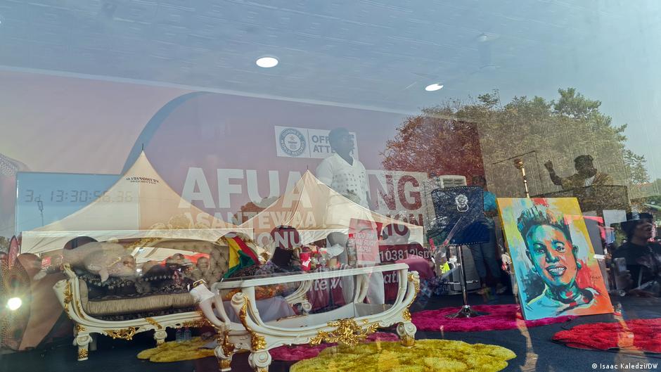 Breaking a Guinness world record: The Ghanaian singing stunt – DW – 12/28/2023 - Vimarsana News