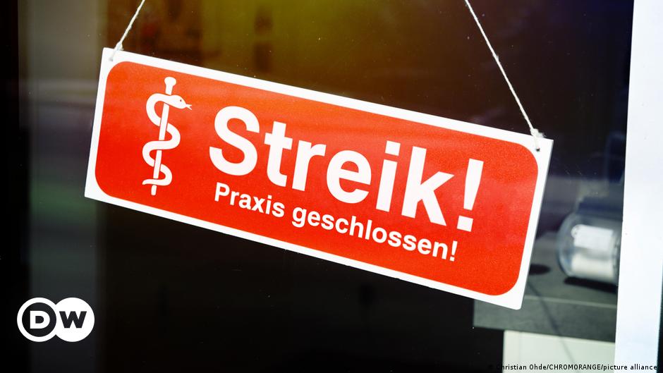 Deutsche Ärzte streiken angesichts steigender Infektionszahlen – DW – 29.12.2023