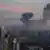 دود ناشی از حملات هوایی روسیه در آسمان شهر کی‌يف- ۲۹ دسامبر ۲۰۲۳