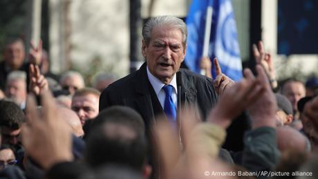 Αλβανία: Αέναος αγώνας κατά της διαφθοράς