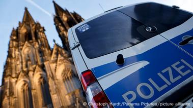 German Police Arrest Three Over Cologne Cathedral Plot – DW – 12/31/2023