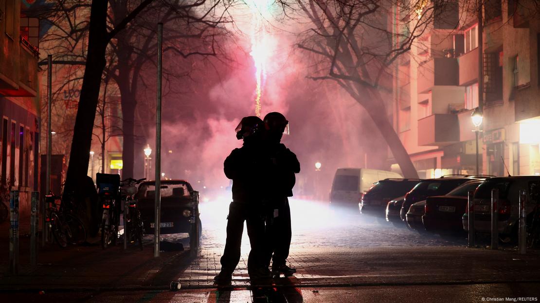 Berlin: Sërish sulme ndaj policëve natën e ndërrimit të viteve