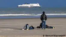 مهاجران در ساحل کانال مانش در فرانسه