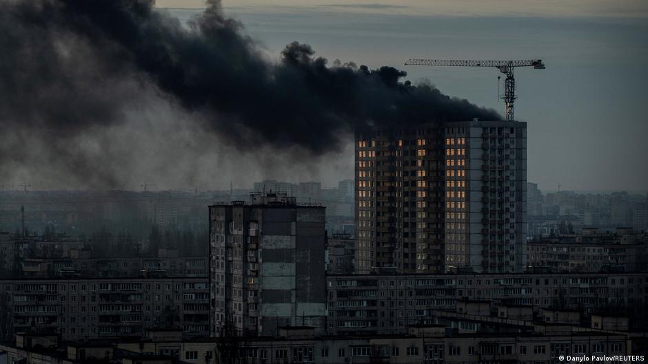 Ukraine updates: Russia hits Kyiv with heavy missile attack – DW – 01/02/2024 - Vimarsana News