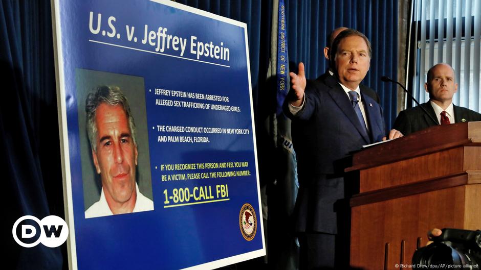 US judge begins to release Epstein documents – DW – 01/04/2024