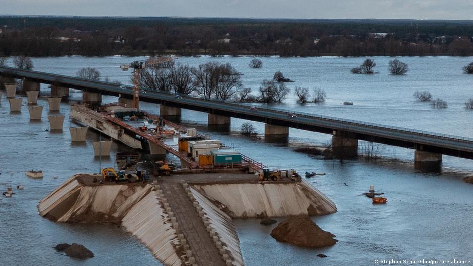 Germany: Flooding persists in north and east, Scholz visits – DW – 01/04/2024 - Vimarsana News