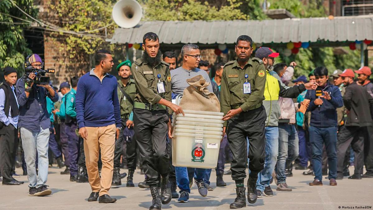 নির্বাচনের আগের দিন ঢাকার চিত্র