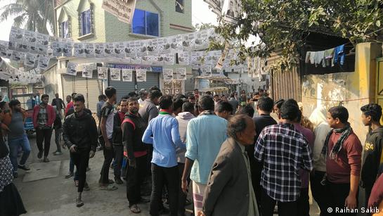 Pantiesdagi keksa ayolning porno surati