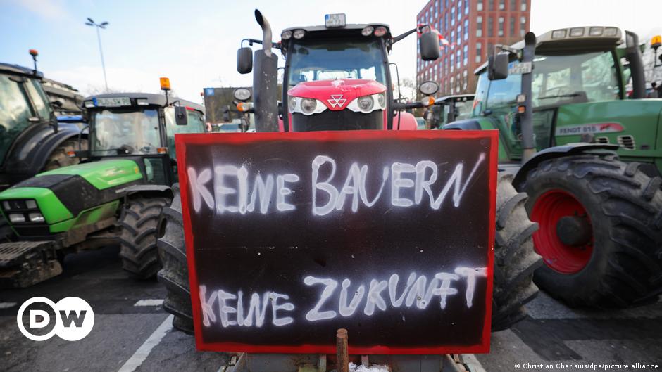 احتجاج المزارعين الألمان يثير الفوضى – DW – 01/08/2024
