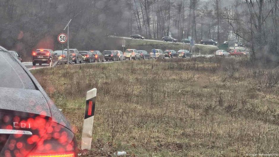 Kolona na granici