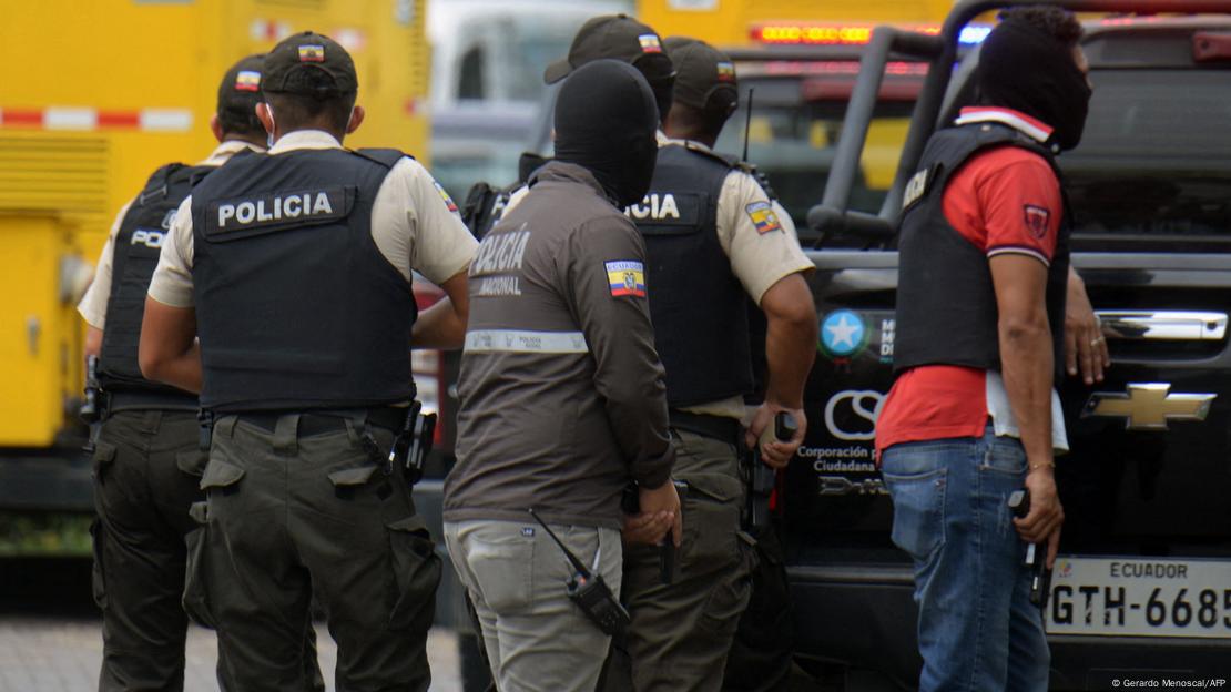 Еквадор, заложничка драма во телевизија