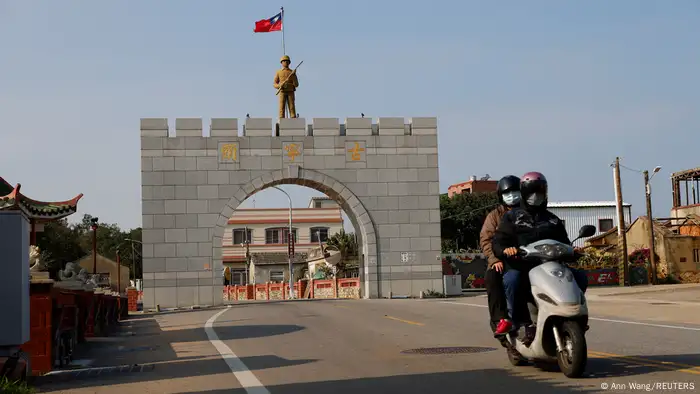 金门为台湾面对中国的最前线。图为用来纪念古宁头战役的金门古宁头牌楼（资料照）
