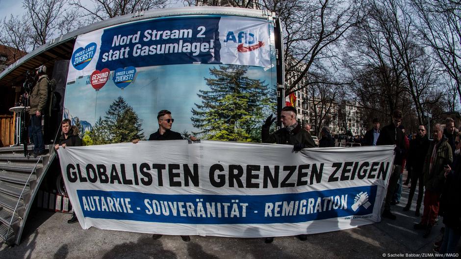 „Globalistima pokazati granice – samodovoljnost, suverenitet, remigracija“: demonstracije Mlade alternative u Minhenu (18. februar 2023.)