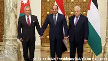 CAIRO, EGYPT - JANUARY 17: (----EDITORIAL USE ONLY Äì MANDATORY CREDIT - PALESTINIAN PRESIDENCY / HANDOUT - NO MARKETING NO ADVERTISING CAMPAIGNS - DISTRIBUTED AS A SERVICE TO CLIENTS----) Egyptian President Abdel Fattah El-Sisi (C), Palestinian President Mahmud Abbas (R) and the King of Jordan Abdullah II (L) pose for a photo ahead of tripartite summit at Al Ittihadiyah Palace in Cairo, Egypt on January 17, 2023. Palestinian Presidency / Handout / Anadolu Agency