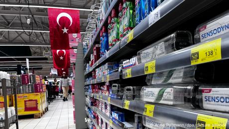 Τουρκία: Απλησίαστα βούτυρο και παιδικές τροφές