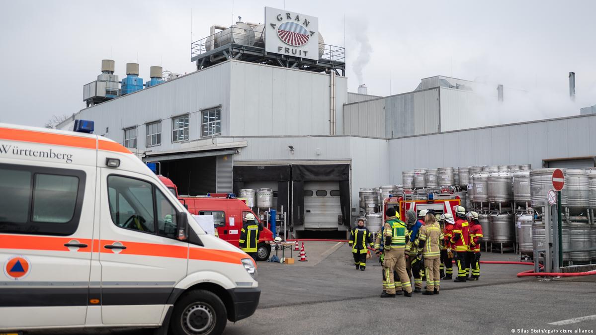 Germany: Several hospitalized in Konstanz chemical leak – DW – 01/12/2024