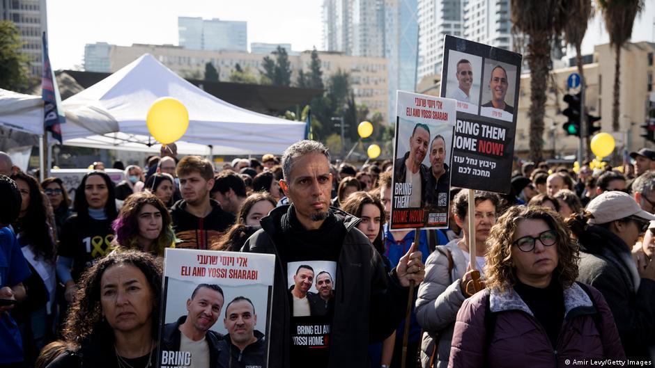 Israel-Hamas war: Hostage families hold 24-hour rally – DW – 01/14/2024 - Vimarsana News