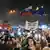 Zehntausende Slowaken demonstrieren am 19. Dezember in der Hauptstadt Bratislava. Auf einem hochgehaltenen Schild steht: Mafia, raus aus meinem Land!!!