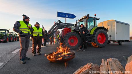 Grüne Woche in Berlin: Bauern kündigen neue Proteste an