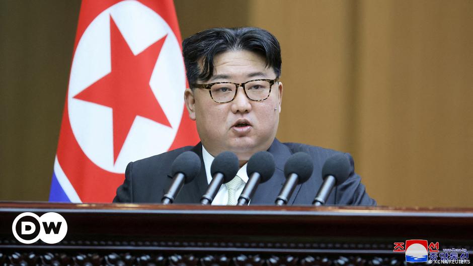 북한 김 위원장, 통일 목적 기업 폐쇄 – DW – 2024년 1월 16일