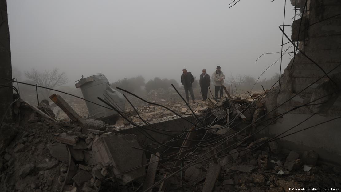 Урнатини во сириското село Талтета по иранскиот ракетен напад во вторникот, 16 јануари, 2024 година