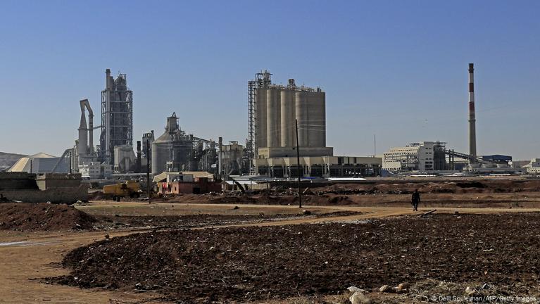 French Court Rules Lafarge Can Be Probed Over Syria Crimes – DW – 01/16 ...