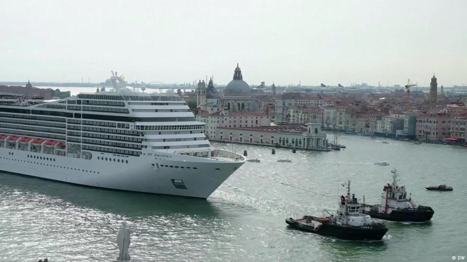 Banned Cruising With The Cruise Ships