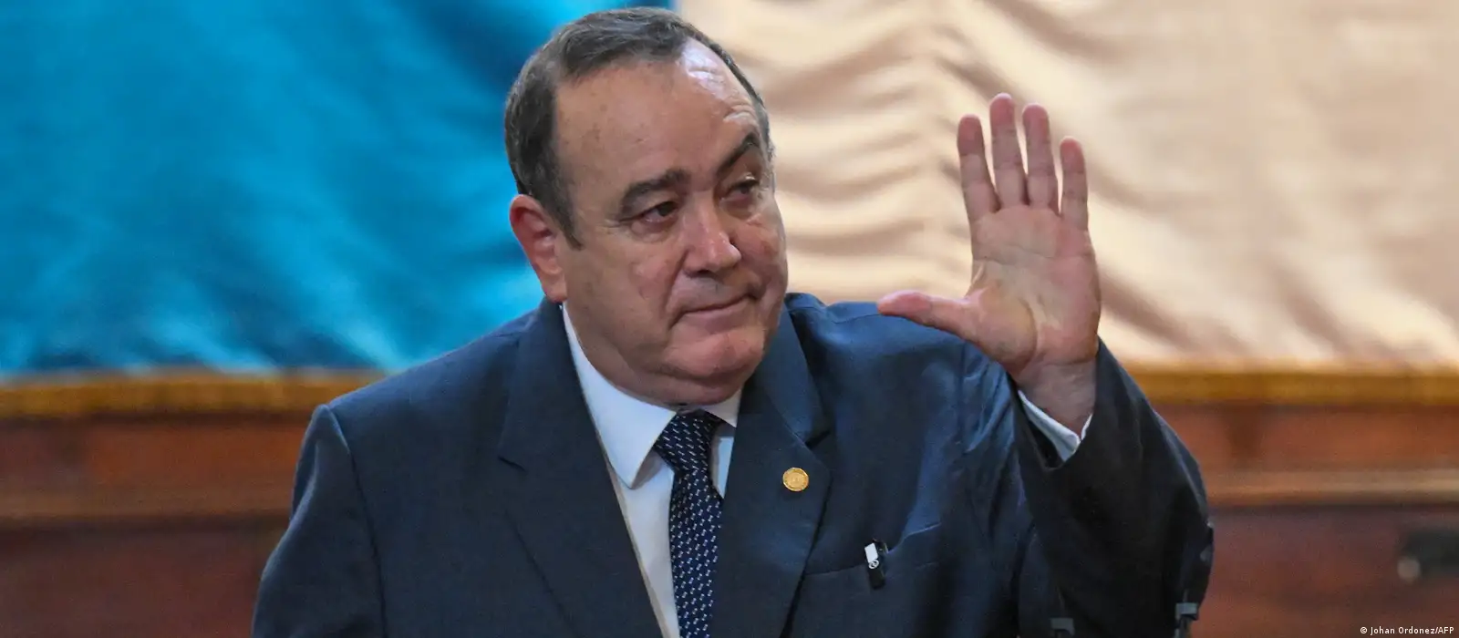 Londres sanciona a Alejandro Giammattei y a Consuelo Porras – DW – 02/04/2025